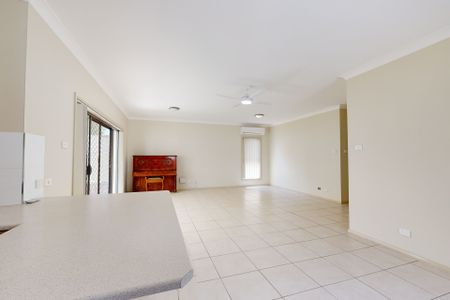 25 Tenambit Street, East Maitland NSW 2323 - Photo 5