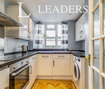 2 bedroom apartment to rent College Court, Ashburton Road, Croydon,... - Photo 5