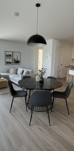 Grand 5 Et ½ Neuf à Bedford - Photo 1