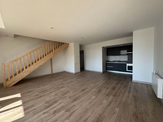 Location Appartement 4 pièces 118m² - Photo 1