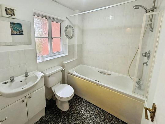 2 bedroom semi-detached house to rent - Photo 1