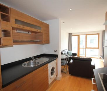 1 bedroom flat to rent - Photo 5