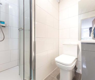 Thomas More Street, Wapping, London, E1W - Photo 2