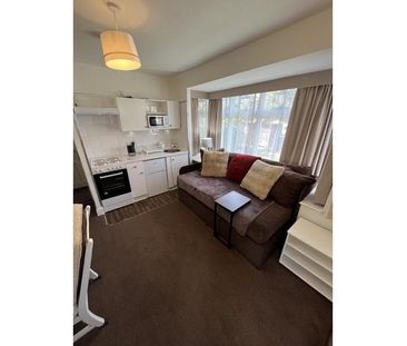 Studio to rent - Photo 3