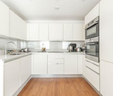 3 bedroom flat to rent - Photo 5