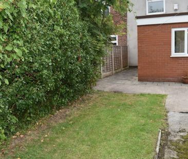 Room in a Shared House, Barnsfold Avenue Fallowfield, M14 - Photo 3