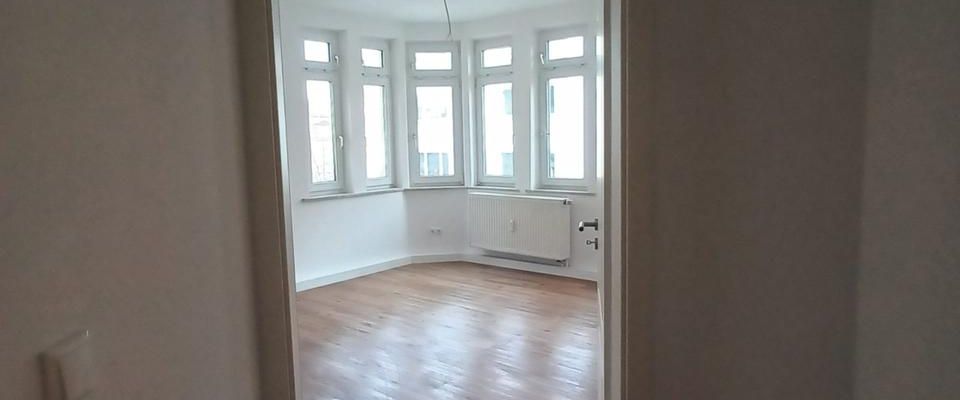 GOHO, frisch sanierte Altbau, 2-Zi, 65m2, 1.OG - Photo 1