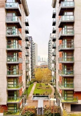 Room in a Shared Flat, Hornbeam Way, M4 - Photo 1