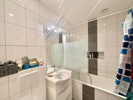 Nice 4.5 room apartment for rent - Foto 2