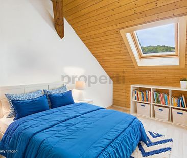 Charming 5.5-room apartment with gallery and lake view in Twann - Photo 2