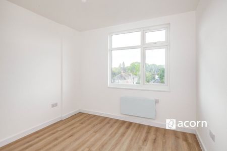 Flat to rent - Worsley Bridge Road, London, SE26 - Photo 5