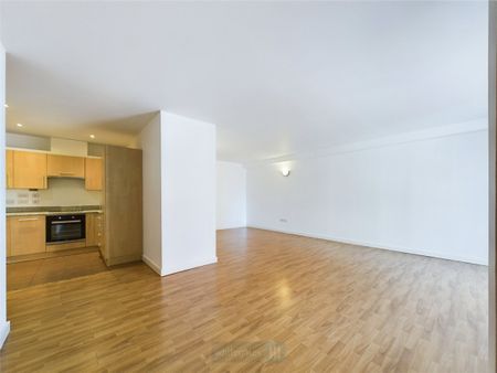1, Queens Road, Nottingham, Nottinghamshire, NG2 - Photo 3