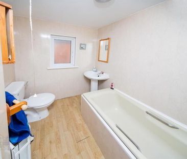 Room 1, 4 Candahar Street, Belfast, BT7 3AQ - Photo 6