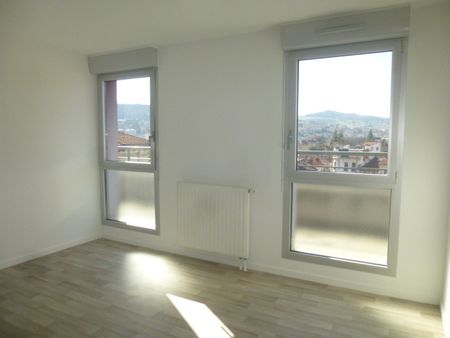 Location Appartement 3 pièces 72m² LE PUY EN VELAY 43000 - Photo 3