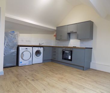 High Street, Bangor, Gwynedd, LL57 - Photo 4