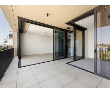 Trellis by Aria - Photo 6