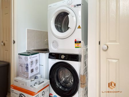 Victoria Park - Photo 4