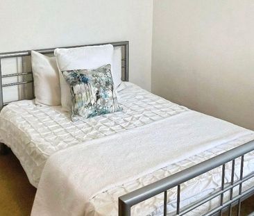 4 bedroom terraced house to rent - Photo 6