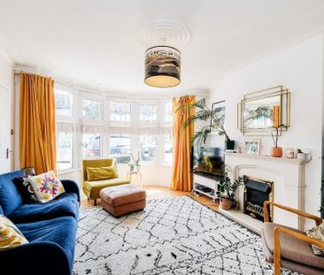 4 Bed Terraced House, Cambridge Road, IG3 - Photo 1