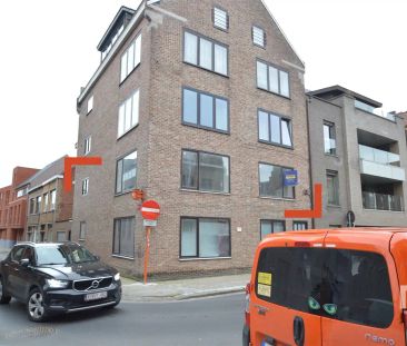 Gerenoveerd appartement in hartje Ieper - Photo 2