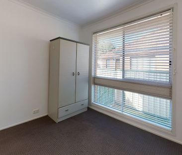 7 Floraville Road, Belmont NSW 2280 - Photo 6