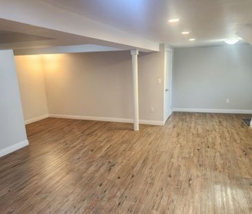 For Lease - 6 Thorncroft Crescent, Ajax, Ontario - Photo 6