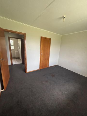 Two-Bedroom Brick Unit in Prime Waitara ... - Photo 2