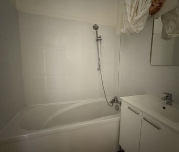 Location Appartement 3 pièces 66m² ORLEANS 45000 - Photo 3