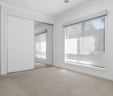 Three bedroom home in a great location - Photo 2