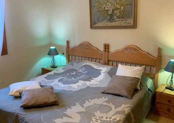 Villa for rent with 3 bedrooms and pool in Calpe for the winter season.