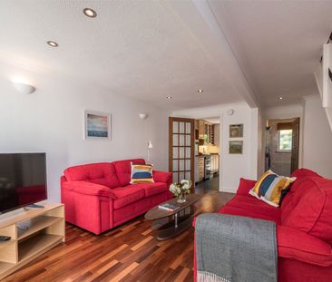 2 bedroom terraced house to rent - Photo 1