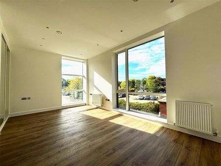 Sheila House, Fleet, Hampshire, GU51 - Photo 3