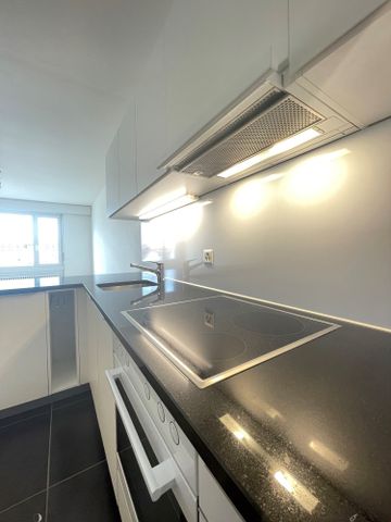 Schöne 2.5-Zimmerwohnung im Stadtzentrum - Photo 3