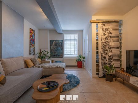 CHARMANTE RIJWONING MET 2 SLAAPKAMERS, VERANDA EN GEZELLIG TUINTJE TE GENK. - Photo 4