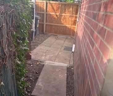 1 bedroom bungalow to rent - Photo 3