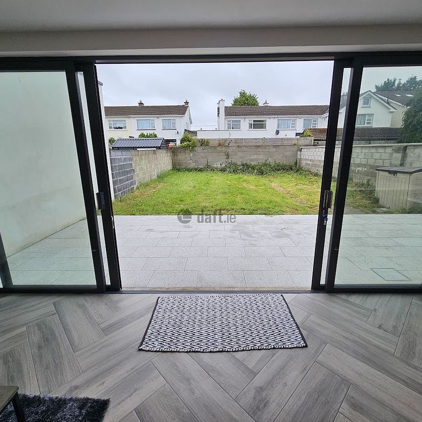 House to rent in Dublin, Brompton Grove - Photo 1