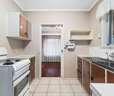 4 Glasgow ave, Modbury, SA 5092 - Photo 1