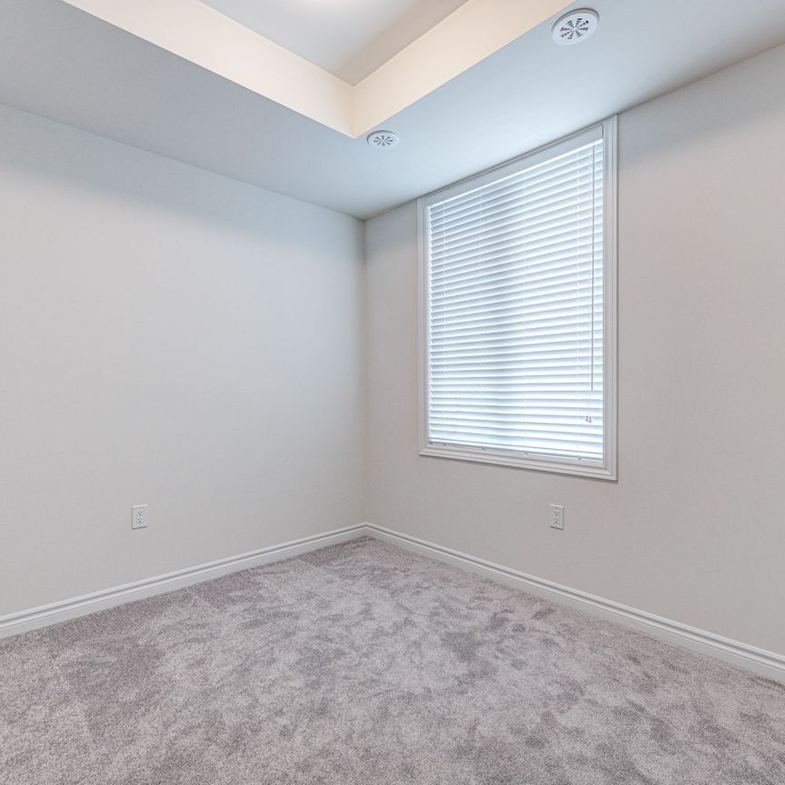 For Lease - 383 Dundas Street Unit# 53, Hamilton, Ontario - Photo 1