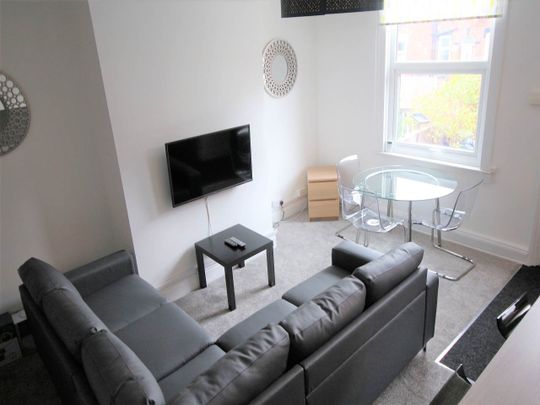 Haddon Avenue (Room 2) Leeds - Photo 1