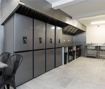 1 bedroom parking to rent - Photo 4