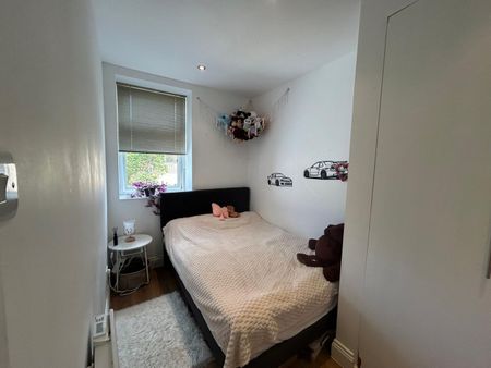 1 Bed Flat, Finchley Lane, NW4 - Photo 2