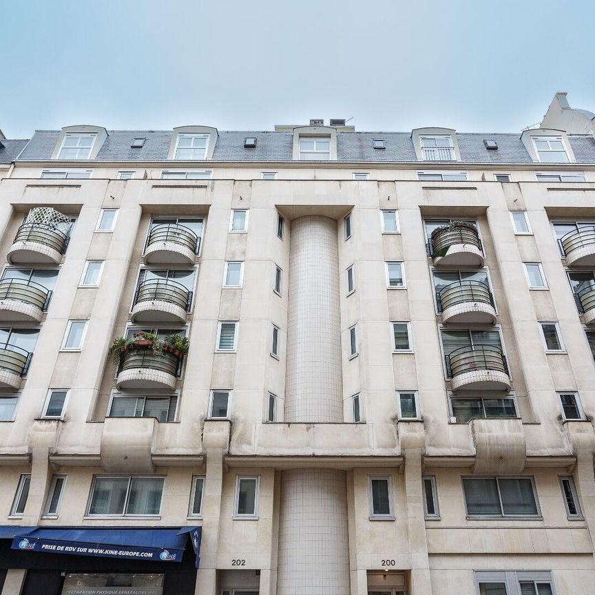 location Appartement T2 DE 43m² À PARIS - Photo 2