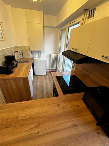 Location Appartement 1 pièce 25m² COURBEVOIE 92400 - Photo 4