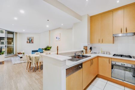 2 bed 2 bath-120 - Photo 3