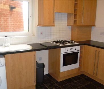 Thackhall Street, Stoke, Coventry, West Midlands, CV2 - Photo 3