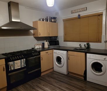 Room in a Shared House, Trowbridge Rd, BS10 - Photo 4