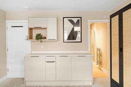 House to rent - Photo 4