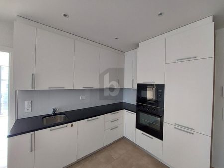 MIT BALKON UND MODERNER AUSSTATTUNG - Foto 4