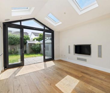 104 Eaton Wood Grove Shankill Dublin 18 - Photo 2
