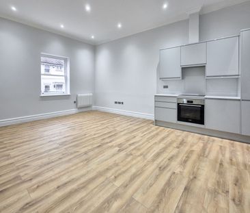 Station Road, CM17, Harlow - Photo 2